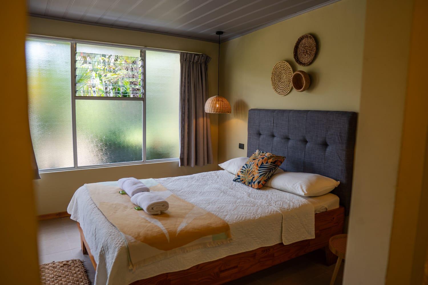 Hotel Y Cabinas Del Tropico Guápiles Екстериор снимка